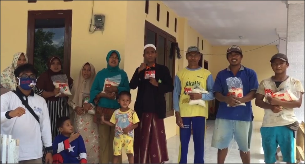 Tim HSC Lakukan Pembagian Paket Sembako di Tempurejo